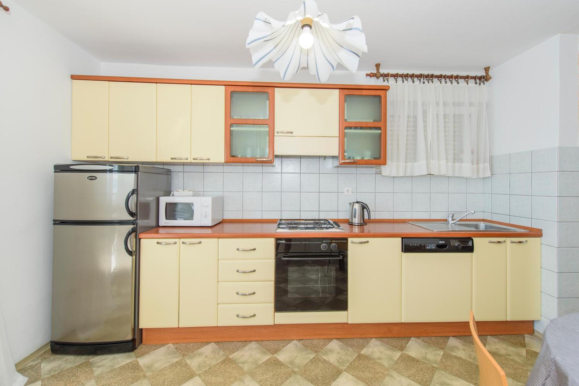 Sunny Apartment Omiš Extérieur photo