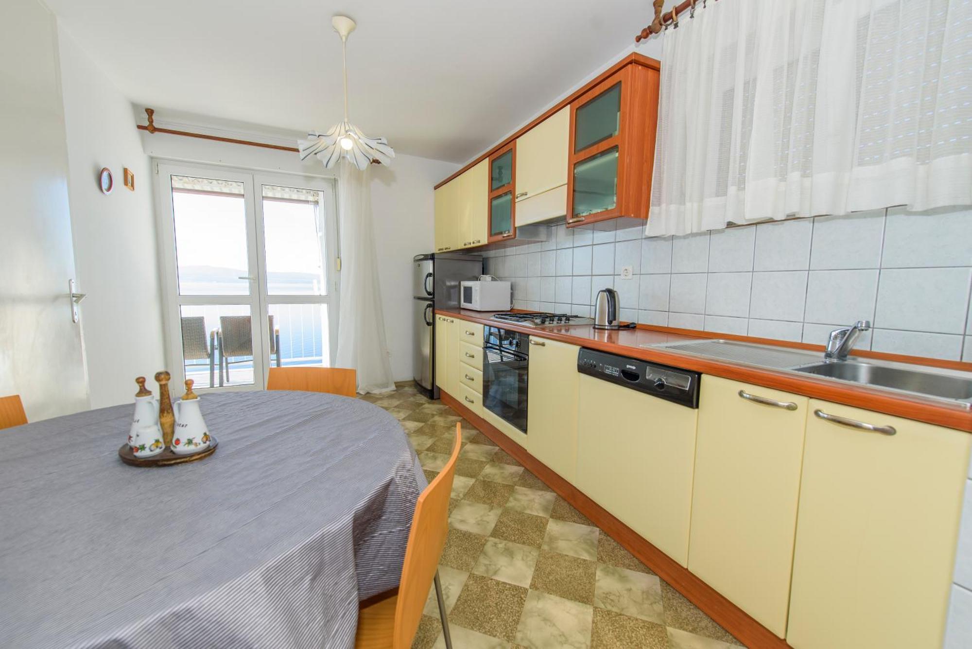 Sunny Apartment Omiš Extérieur photo